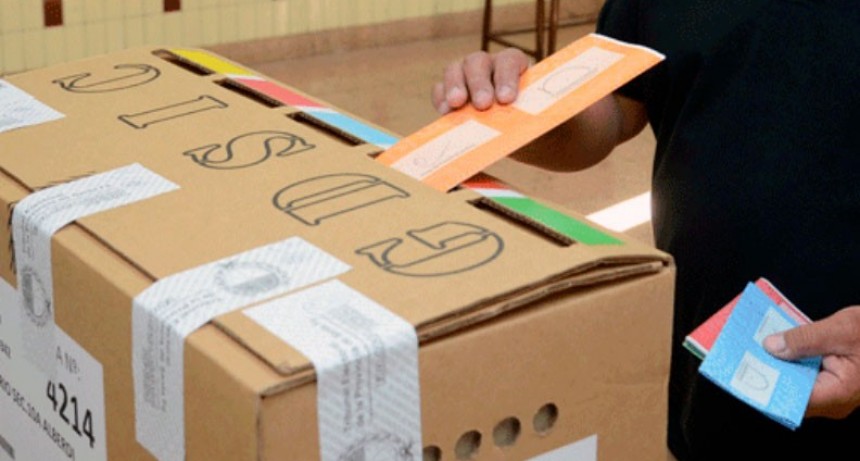 En Santa Fe observan un bajo porcentaje de votantes pero esperan mayor participación al cierre