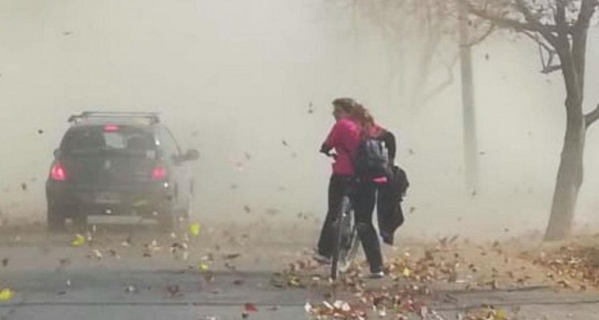  El Comité de Emergencia Provincial emitió alerta por probable ocurrencia de viento zonda en la provincia