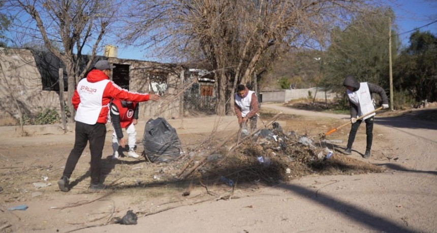 Operativo integral del municipio en la zona oeste