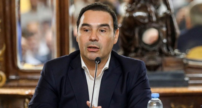 Denunciaron por el delito de encubrimiento al gobernador de Corrientes