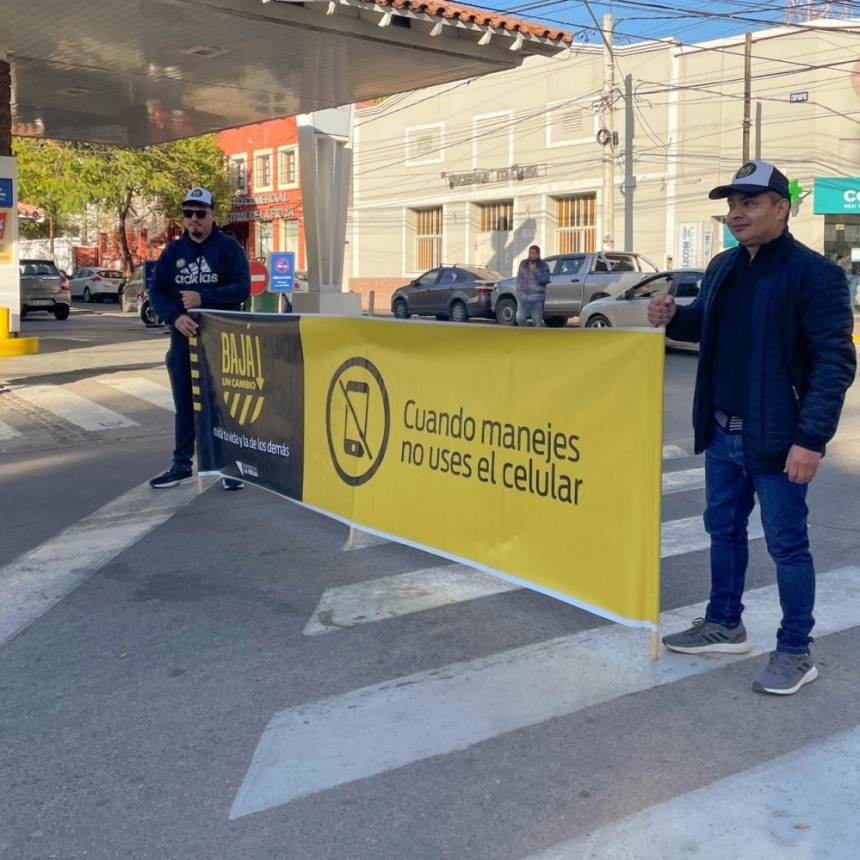 Realizan campaña de concientización vial en Capital