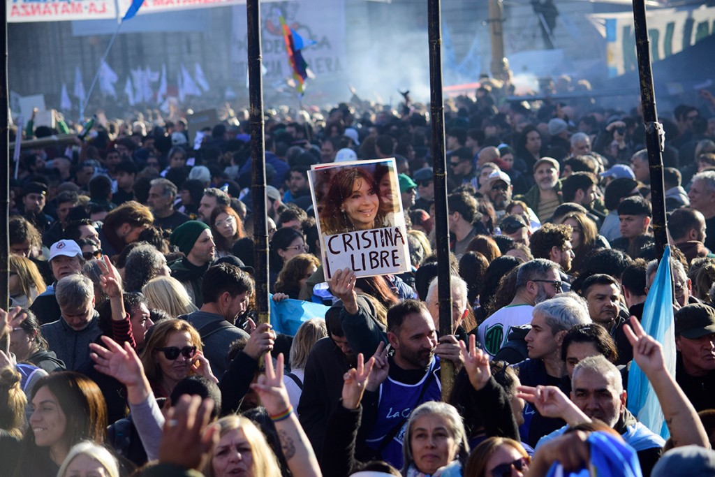 Cristina llamó a celebrar en Parque Lezama el 9 de julio