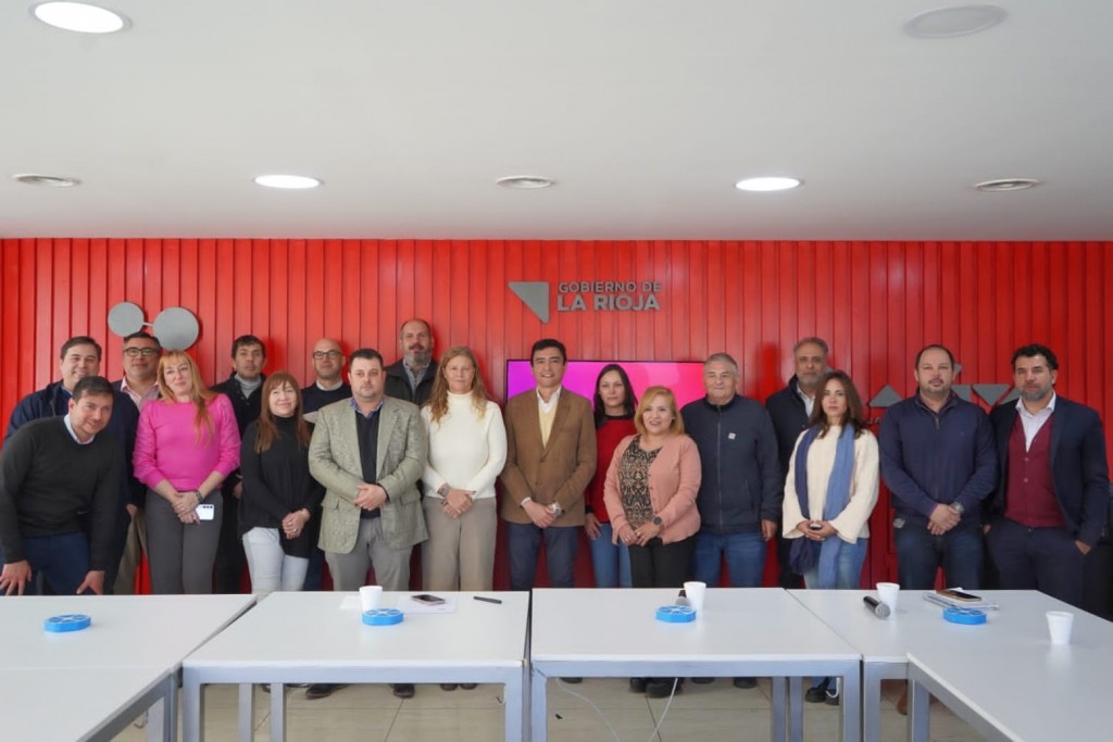 Actores sociales y académicos de La Rioja exigen frenar el desmantelamiento del sistema científico nacional