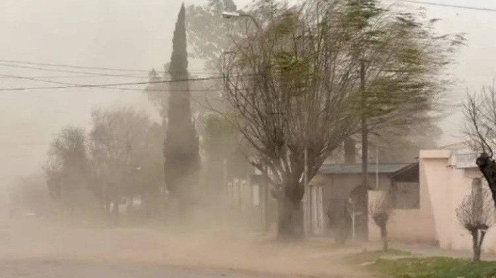 Emiten alerta por vientos intensos en La Rioja