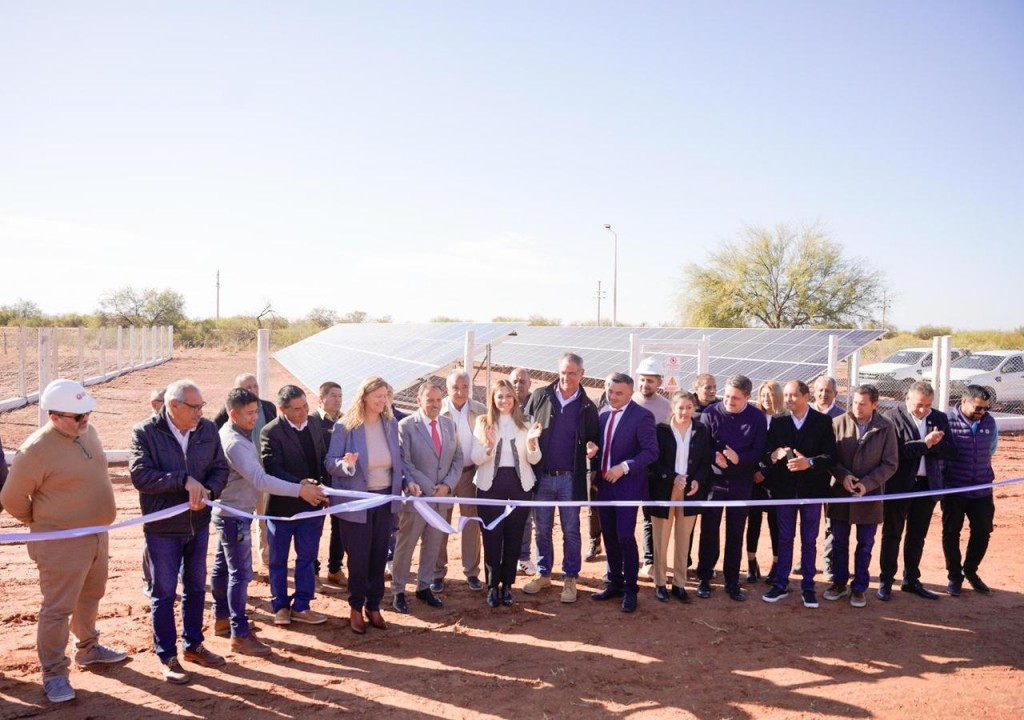 “La Rioja impulsa la transición energética: se inauguró un parque solar en Patquía”