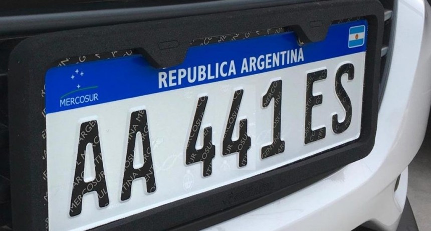 Coalición Cívica criticó al gobierno nacional por el faltante de chapas patentes