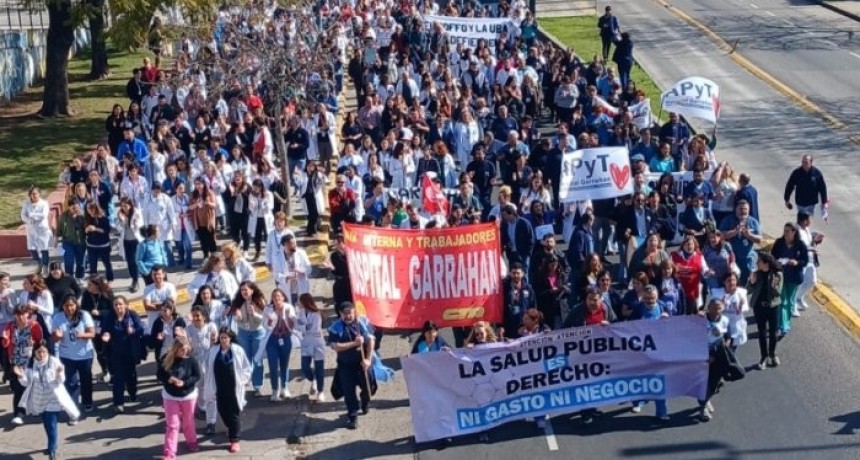 Trabajadores del Garrahan no bajan los brazos y realizarán un cabildo abierto nacional