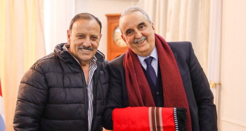Quintela recibi&oacute; a Guillermo Moreno y reforz&oacute; el di&aacute;logo por una agenda federal