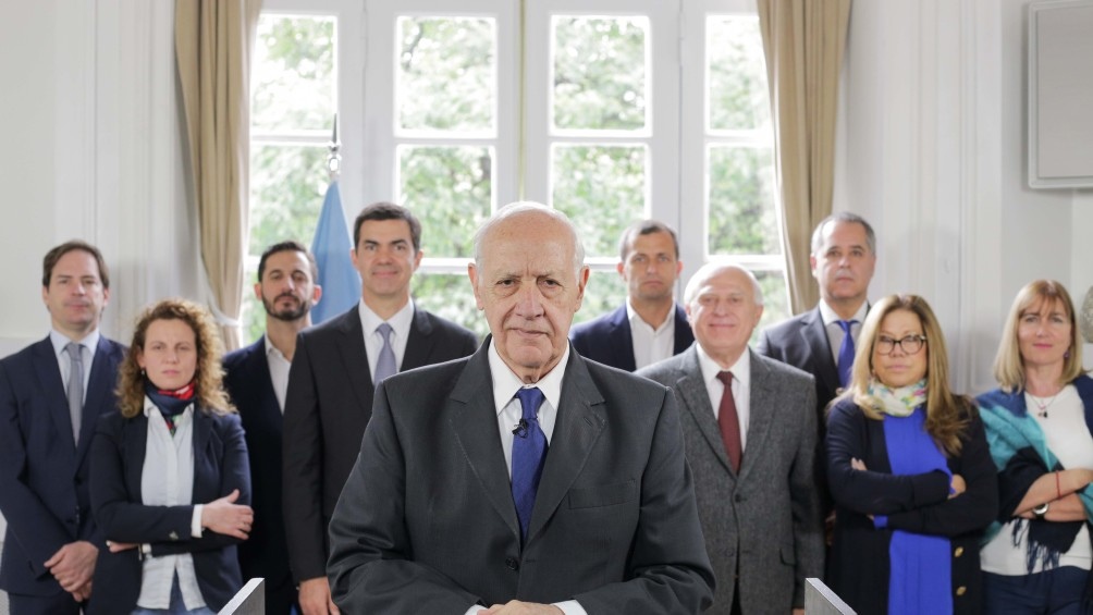 Lavagna aceptó la convocatoria de Lacunza y dijo estar 