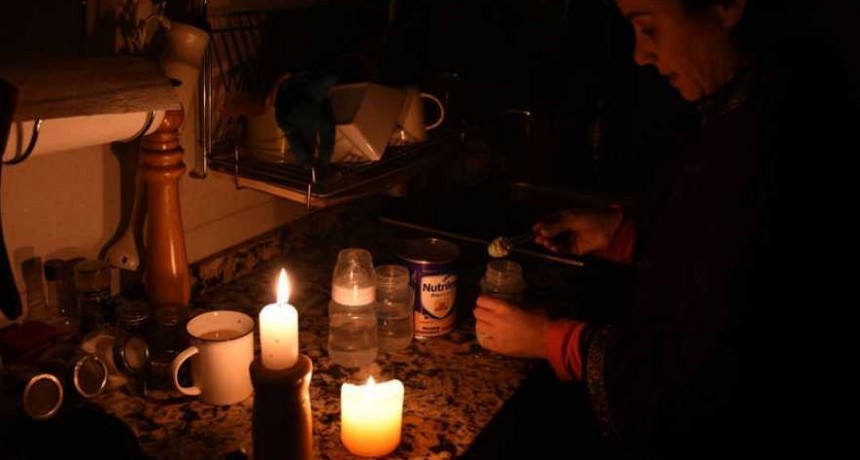 Gobierno brinda detalles del corte de energía que afectó a toda la provincia