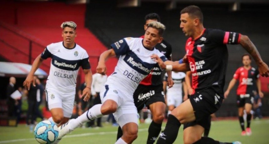 Colón le ganó a Gimnasia y es el nuevo líder