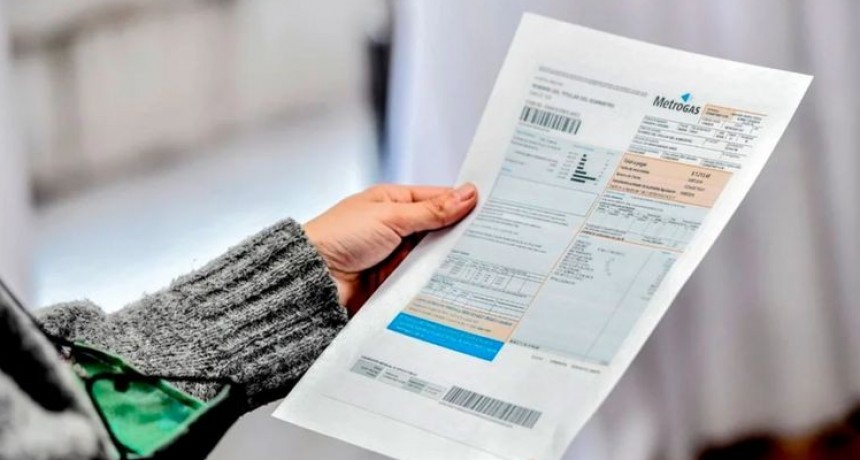 El lunes se anunciará el nuevo esquema tarifario por regiones para agua, luz y gas