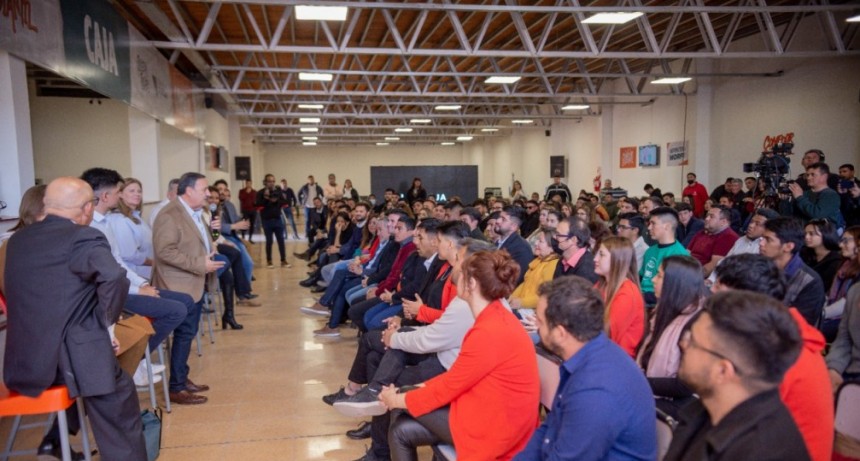 Quintela inauguró el nuevo comedor estudiantil 