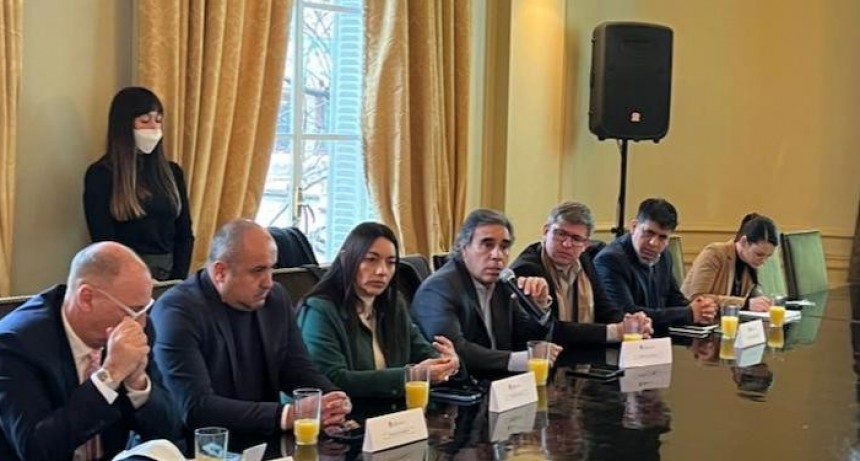 El Gobierno riojano articula acciones en Chile para el desarrollo del transporte 