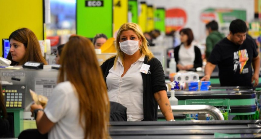 Paritarias: empleados de comercio retoman las negociaciones y esperan que se adelanten cuotas