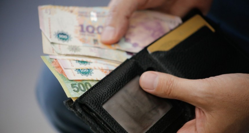 El Consejo del Salario decidió llevar el mínimo, vital y móvil a 57.900 pesos