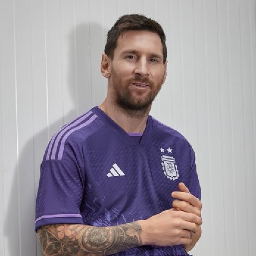 La Selección Argentina  presentó su nueva camiseta y esta inspirada en la igualdad de género