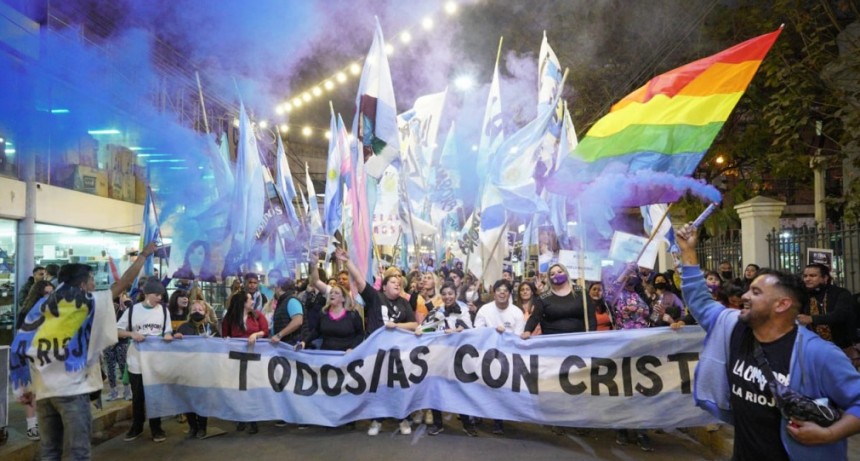 Apoyo a CFK: Más de 3 mil personas marcharon en La Rioja 