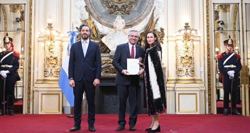 El Presidente recibió las cartas credenciales de los nuevos embajadores
