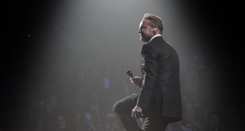  Luis Miguel en Argentina: Tiene previsto realizar 10 shows con varias exigencias