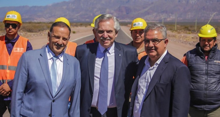 Los departamentos del norte riojano celebran obra vial inaugurada en Catamarca