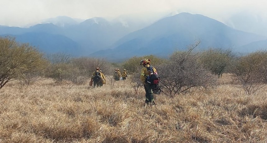El incendio en el Velasco no cesa