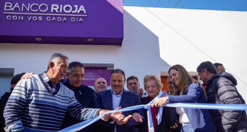  Quintela celebró el aniversario del Dpto Castro Barros con inauguraciones y entrega de vivienda