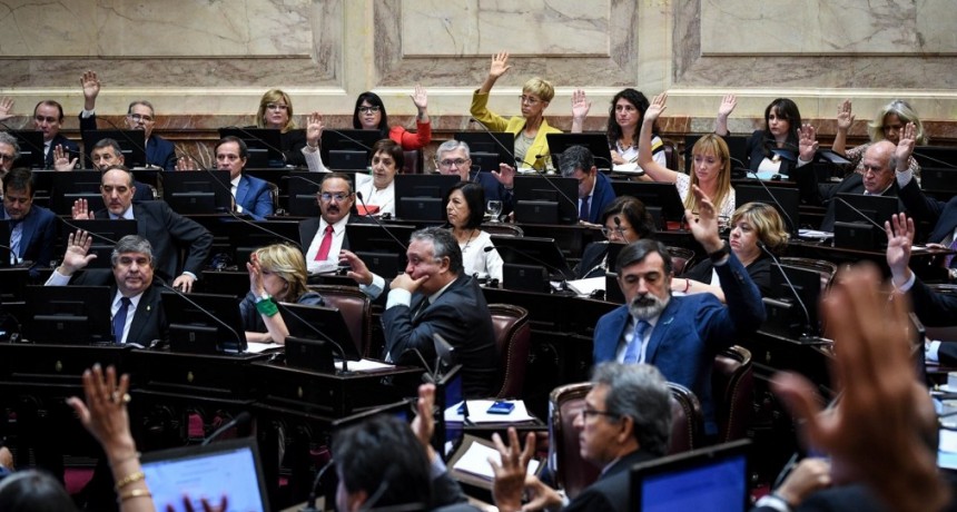 Senadores aprobaron aumento jubilatorio y Milei advierte que lo vetará