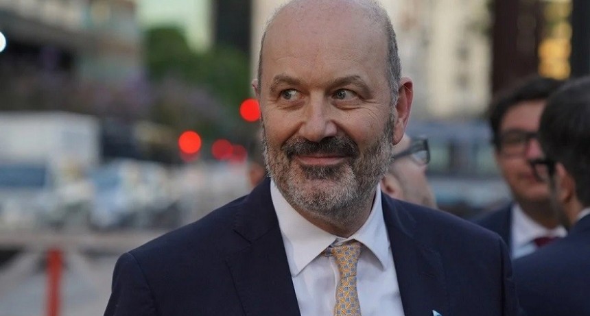 Sturzenegger anunció reformas en la renovación del registro de conducir