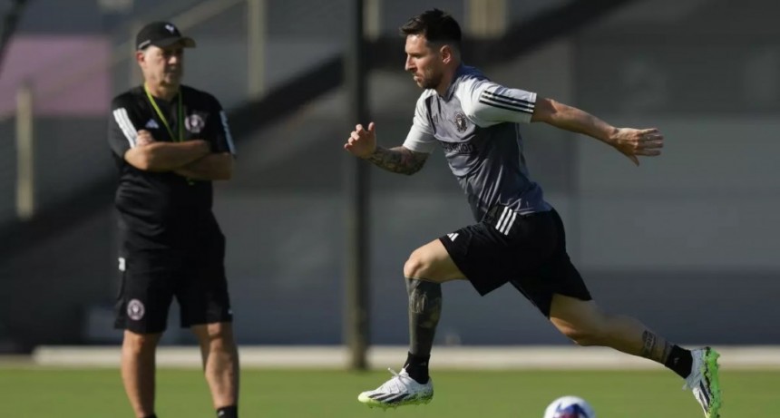 Messi retomó los entrenamientos tras su lesión