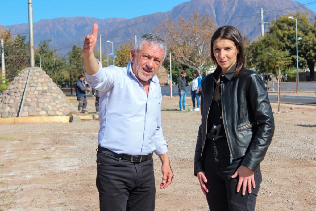 Armando Molina supervisó obra en Roque A. Luna y Santa Fé