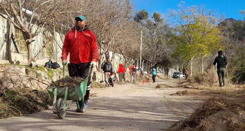 Municipio trabaja en zona oeste con la consigna 