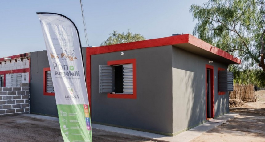 Pedrali entregó una vivienda del Plan Angelelli en Catuna