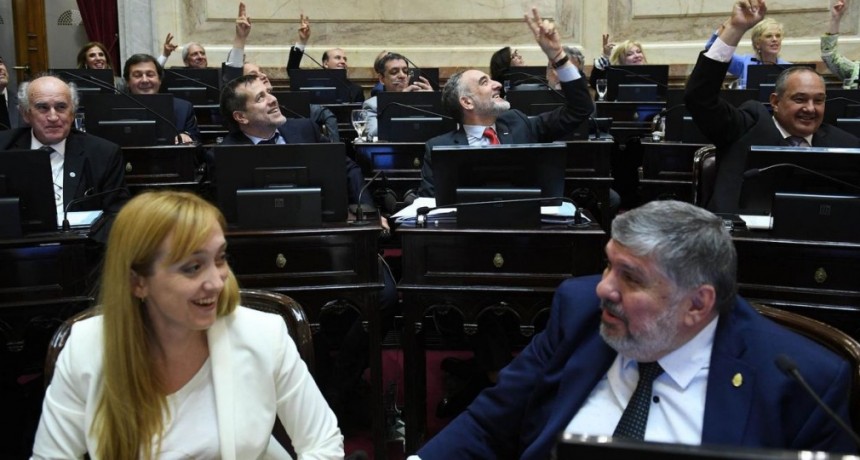 Senadores opositores aseguran que firmarán dictámenes a los proyectos de financiamiento universitario y emergencia pediátrica