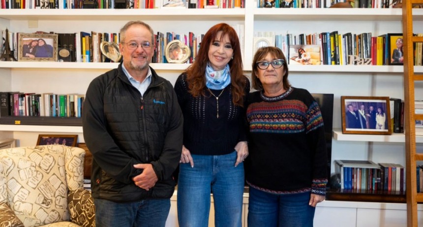 Cristina Kirchner cuestionó al Gobierno en un encuentro con referentes sindicales docentes