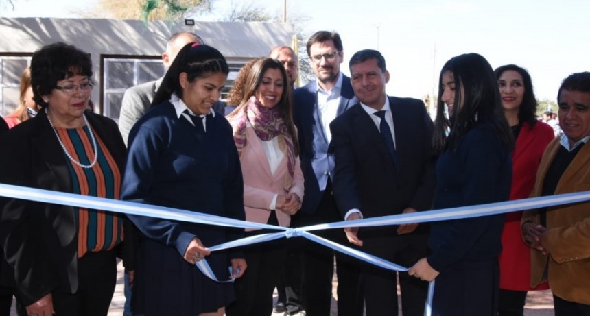 Casas celebró aniversario de escuela 108 de Bañado de los Pantanos 