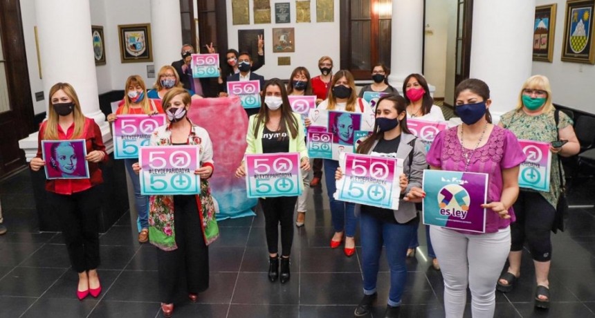 “Se debe pelear para que las mujeres encabecen las listas” 