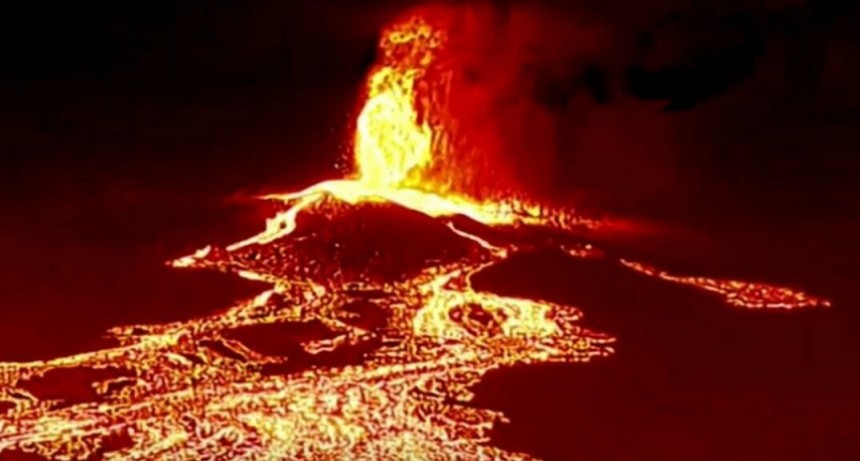 La lava del volcán de La Palma entró en contacto con el mar