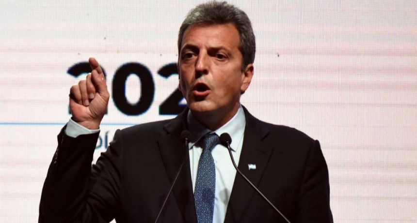 Massa anunció que devolverán el IVA en la compra de alimentos a 9 millones de trabajadores