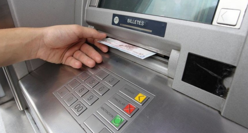 Cajeros automáticos: Nuevo requisito para extraer efectivo 