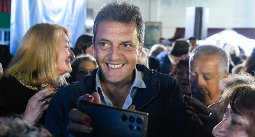 Massa anunció un refuerzo alimentario de $45.000 para jubilados y pidió 