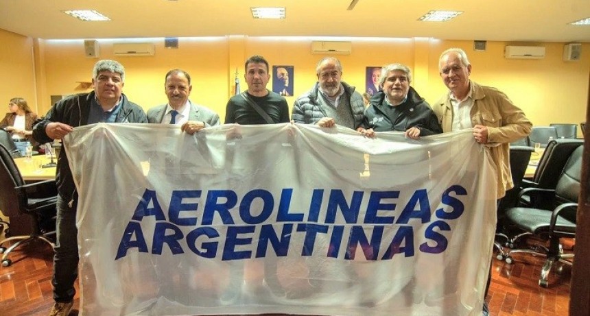  Insfrán, Kicillof y Quintela apoyaron a Aerolíneas Argentinas en plena avanzada privatizadora de Milei y sus aliados