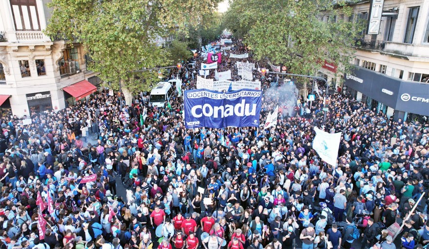 Si vetan la Ley de Financiamiento Universitario, habrá marcha