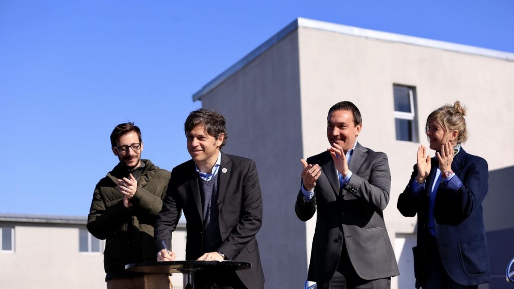 Kicillof augura un triunfo en octubre para terminar con la 