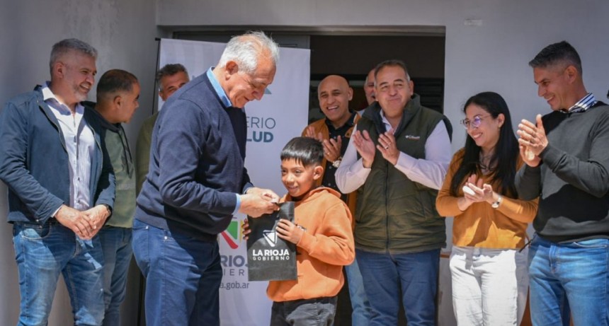 Gobierno desplegó operativo integral de salud en la Costa Riojana
