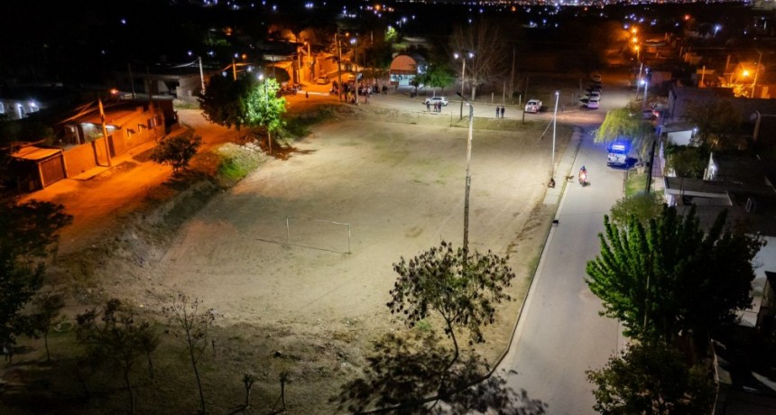 Municipio instaló más de 500 luminarias en zona oeste 