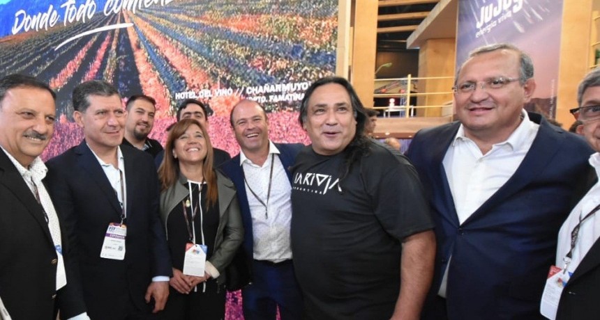 La Rioja recibió el premio por Talampaya al ritmo de la Chaya en la FIT 2019