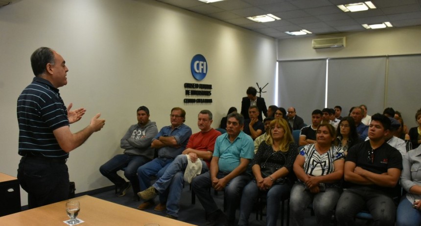 Se entregaron créditos de la “Línea Emergencia” a productores de la Ruta 5