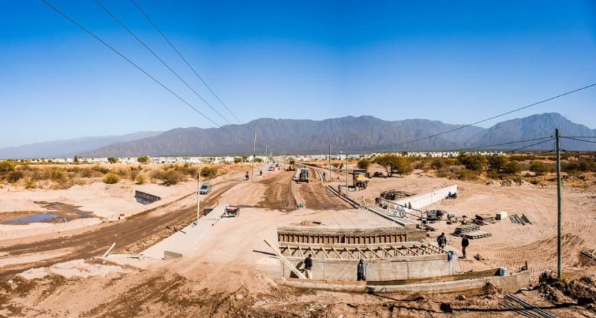 El ingreso al Barrio Néstor Kirchner en su etapa de finalización