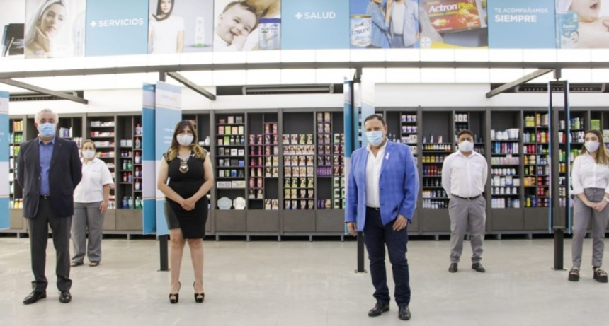 Quintela inauguró la nueva farmacia de APOS